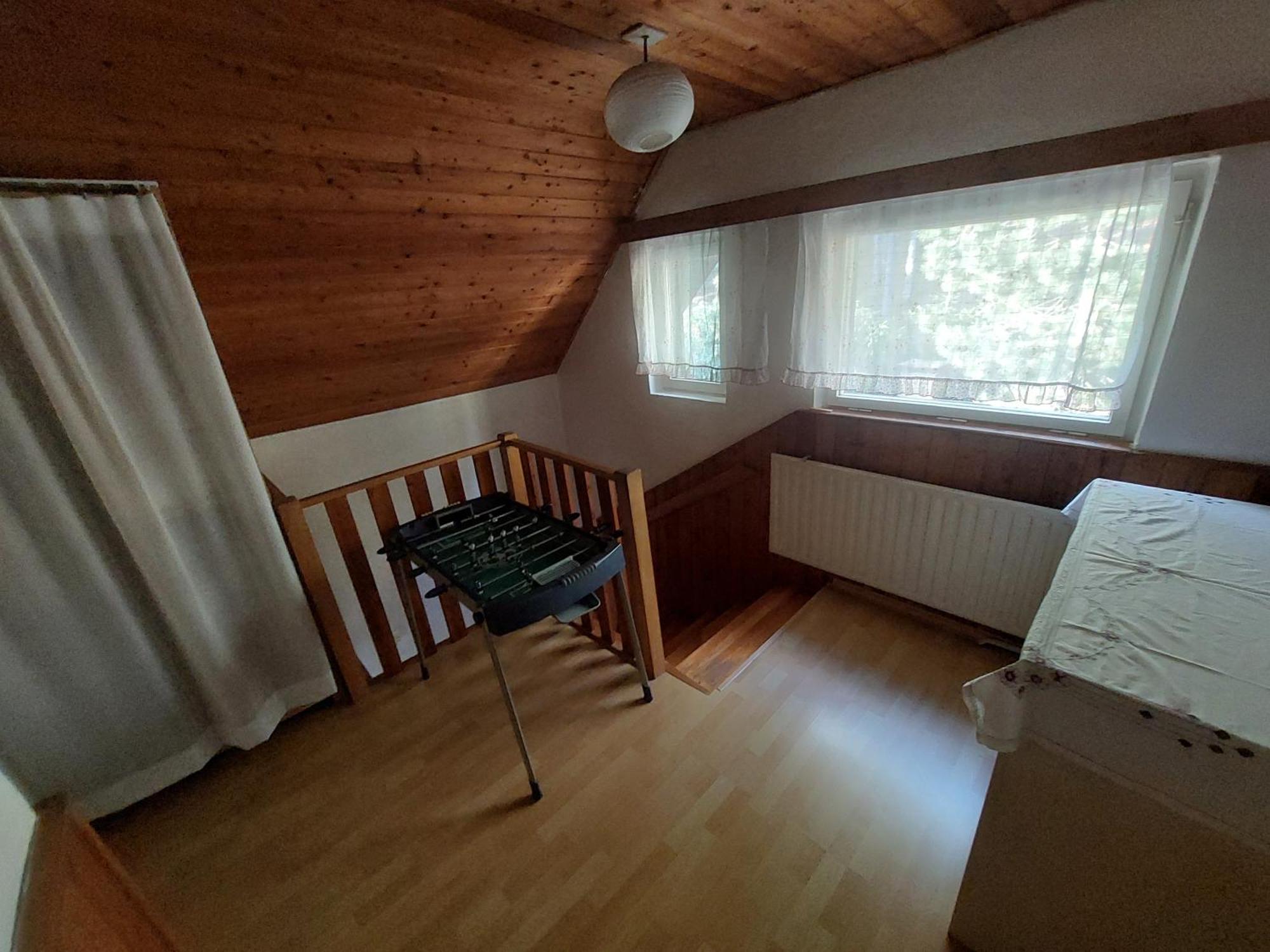 Na Poskle U Lesa S Vyhledem